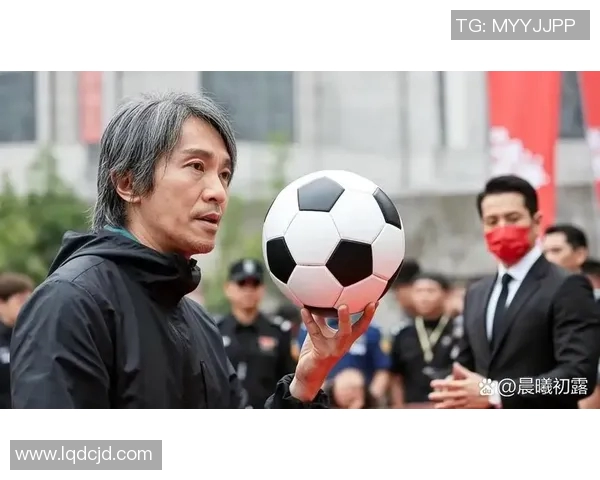 操控足球巨星成就梦想挑战成为世界级教练的独特之路